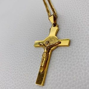 Stainless steel cross necklace